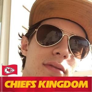 Meet your Posher, Ethan